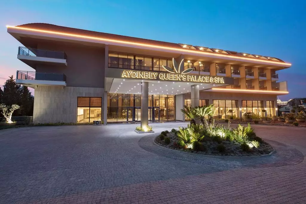 هتل آیدین بی کویین پالاس آنتالیا هتل آیدین بی کویین پالاس آنتالیا