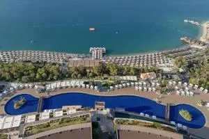 هتل تیتانیک لاکچری بدروم
